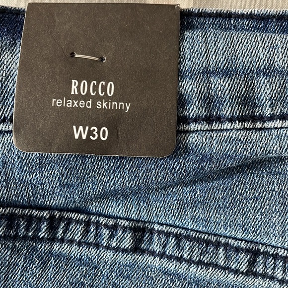 TRUE RELIGION Skinny Jeans (30) - Picture 13 of 13